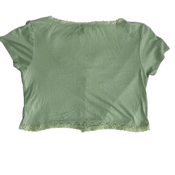 AEROPOSTALE Green Lace Trim Top - Picture 2 of 4